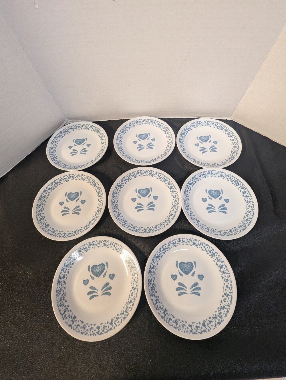 Set of 8 Corelle BLUE HEARTS 6.75'' Bread & Butter Side Dessert plates 6 3/4''